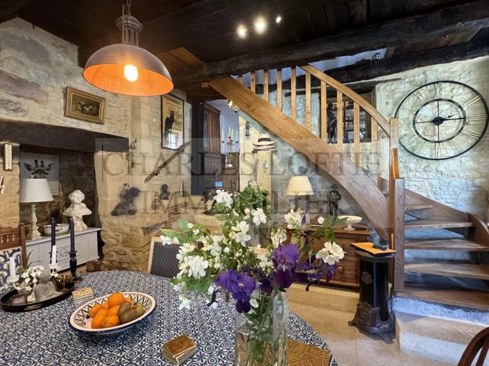 Image No.7-3 Bed House for sale