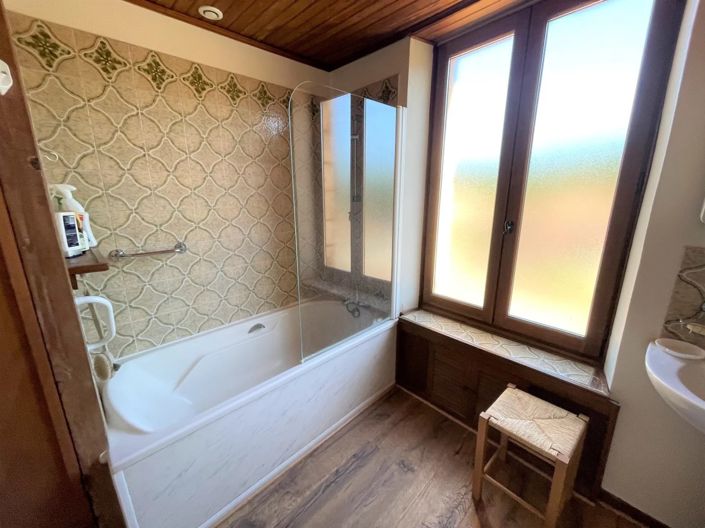 Image No.14-3 Bed House for sale