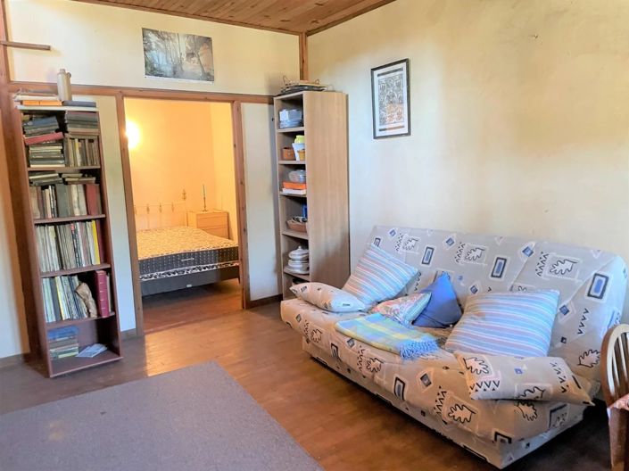 Image No.9-3 Bed House for sale