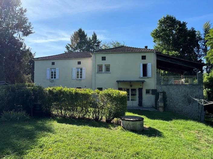 Image No.2-4 Bed House for sale