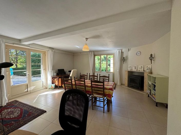 Image No.8-4 Bed House for sale