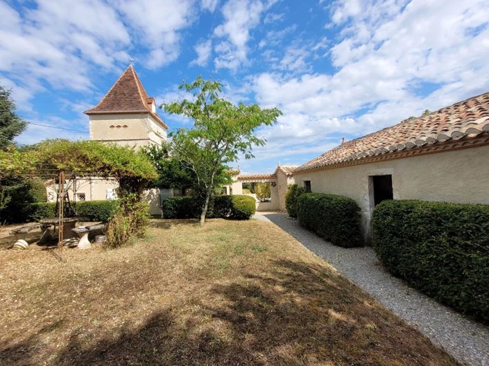 Image No.21-5 Bed House for sale