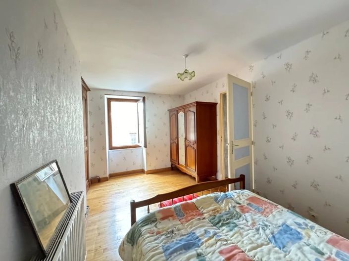 Image No.6-3 Bed House for sale