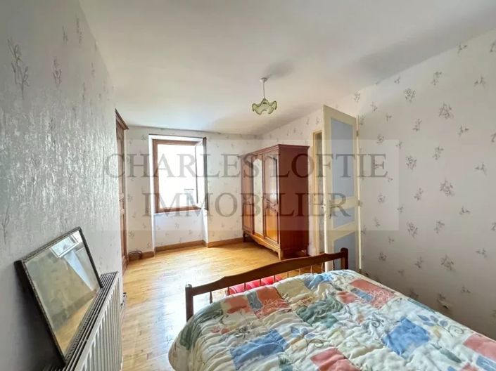 Image No.6-3 Bed House for sale