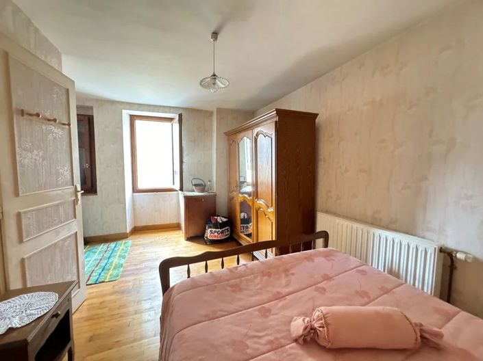 Image No.7-3 Bed House for sale