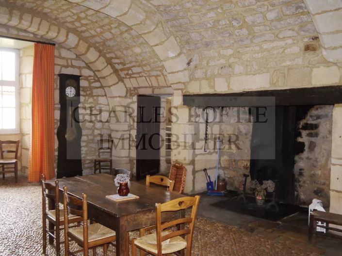 Image No.13-2 Bed House for sale