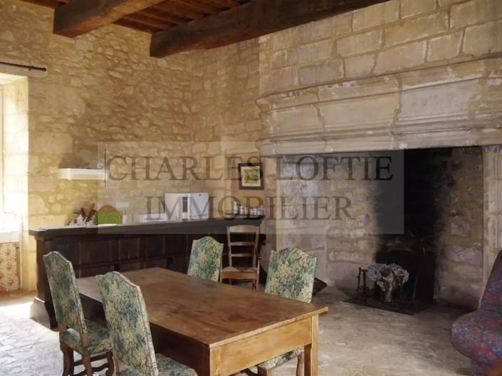 Image No.8-2 Bed House for sale