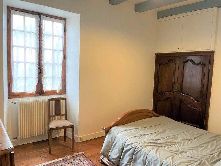 Image No.18-6 Bed House for sale