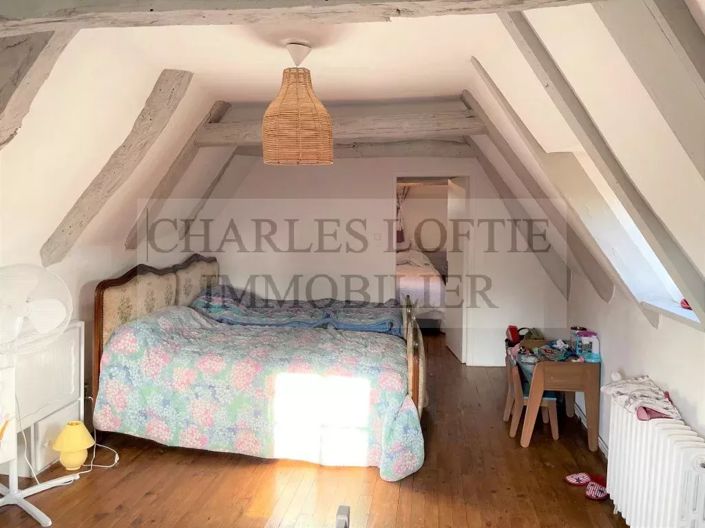 Image No.23-6 Bed House for sale