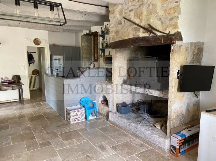 Image No.26-6 Bed House for sale
