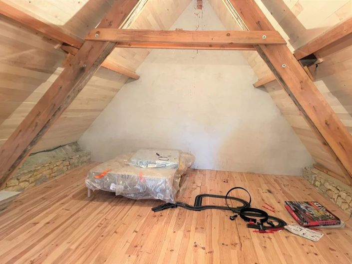 Image No.30-6 Bed House for sale