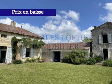1 - Puy-l'Eveque, House