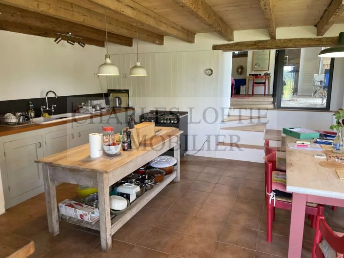 Image No.16-6 Bed House for sale