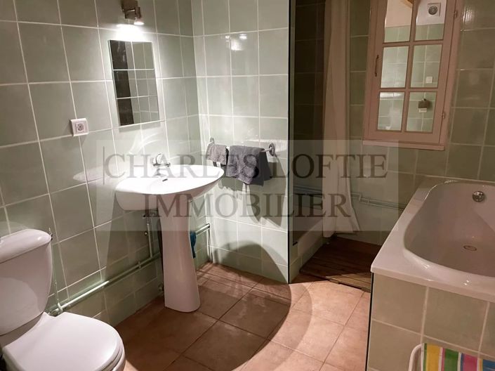Image No.19-6 Bed House for sale
