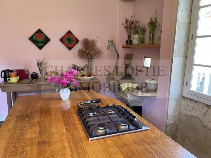Image No.26-6 Bed House for sale