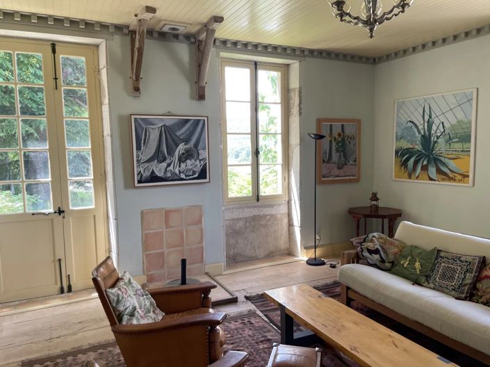 Image No.27-6 Bed House for sale