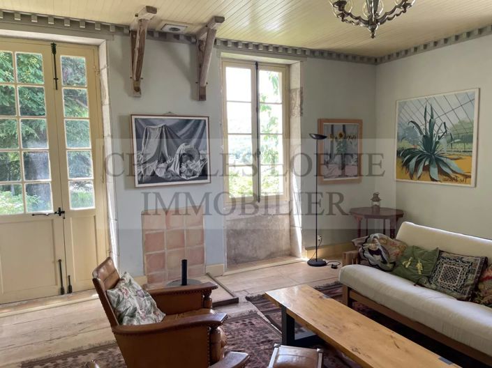 Image No.27-6 Bed House for sale