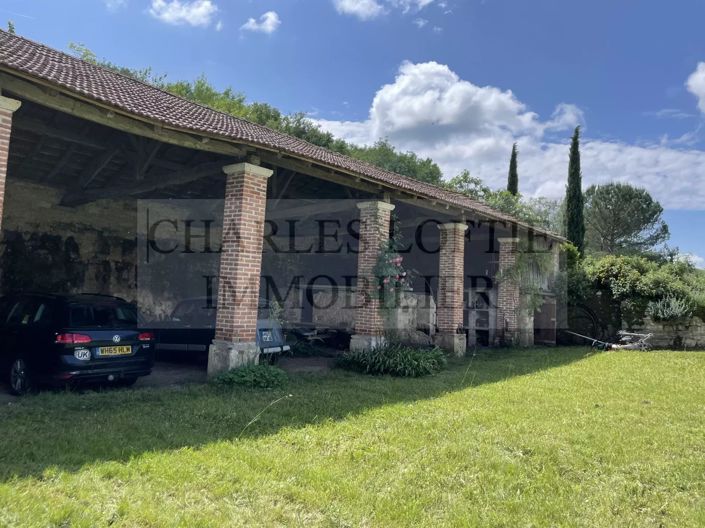Image No.5-6 Bed House for sale