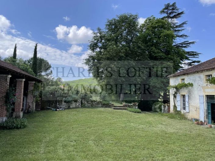 Image No.6-6 Bed House for sale