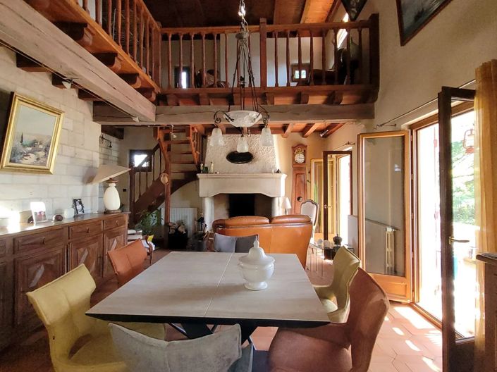 Image No.3-6 Bed House for sale