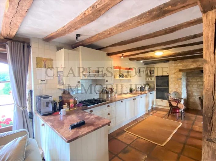 Image No.12-6 Bed House for sale