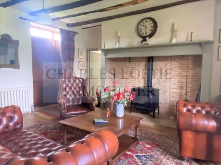 Image No.16-6 Bed House for sale