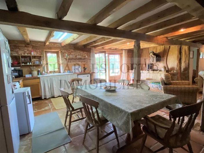 Image No.18-6 Bed House for sale