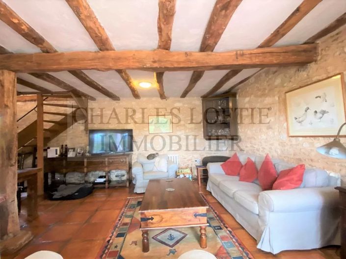 Image No.19-6 Bed House for sale