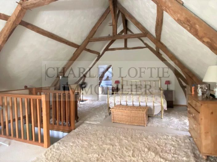 Image No.21-6 Bed House for sale