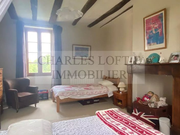 Image No.23-6 Bed House for sale