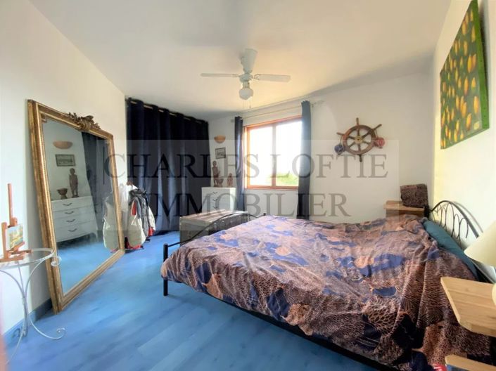 Image No.11-5 Bed House for sale