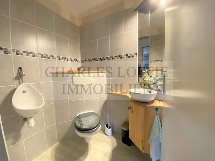 Image No.27-5 Bed House for sale