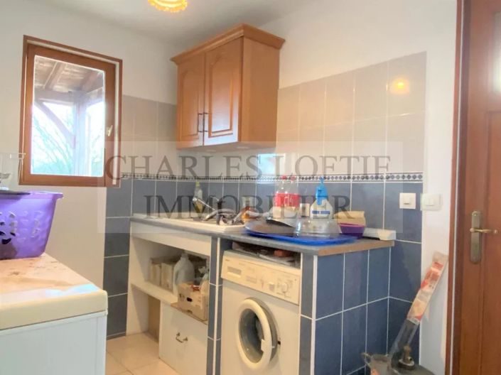 Image No.29-5 Bed House for sale