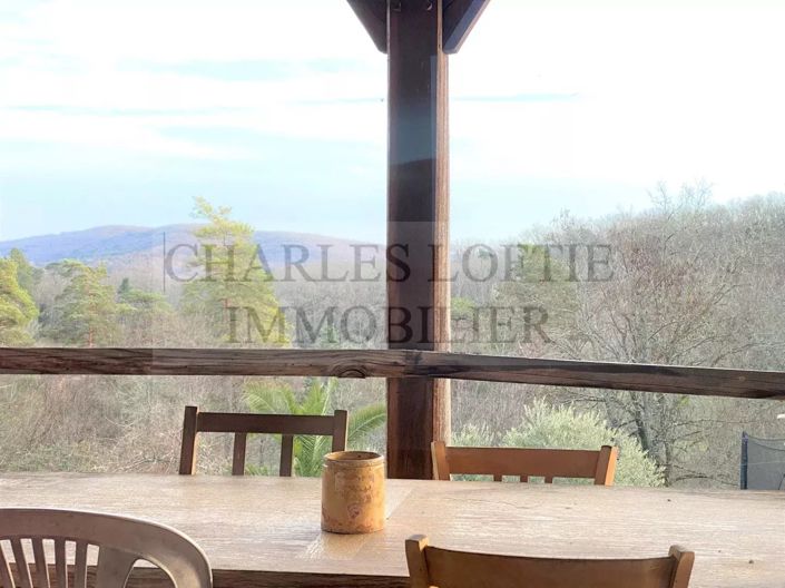 Image No.4-5 Bed House for sale