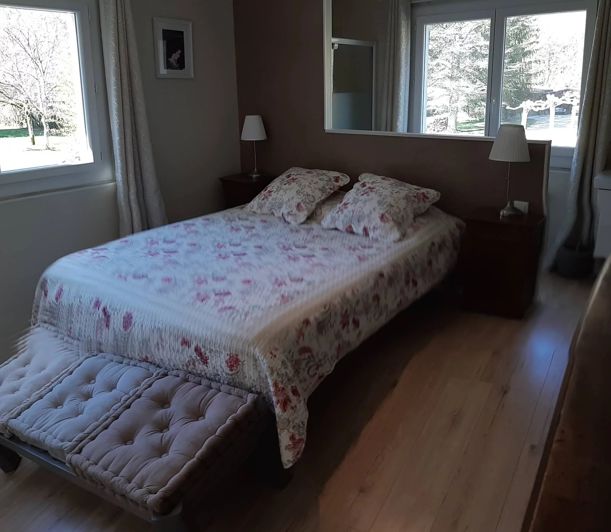 Image No.10-6 Bed House for sale