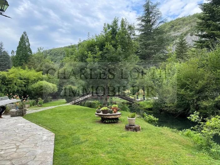 Image No.12-6 Bed House for sale