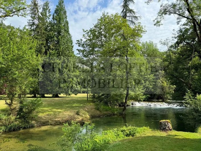 Image No.2-6 Bed House for sale
