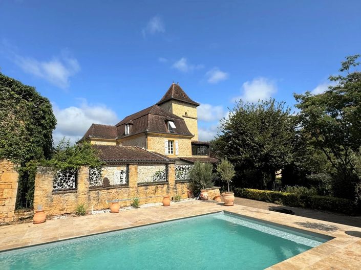 Image No.1-6 Bed House for sale