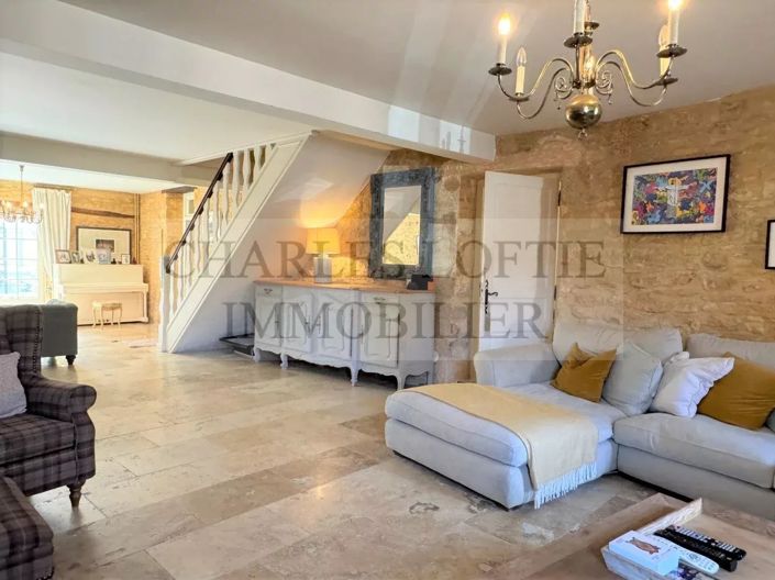 Image No.25-6 Bed House for sale