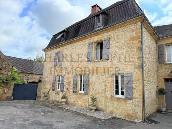 Image No.5-6 Bed House for sale
