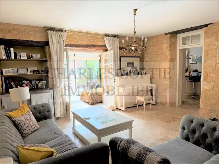 Image No.9-6 Bed House for sale