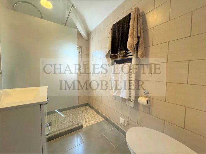 Image No.22-3 Bed House for sale