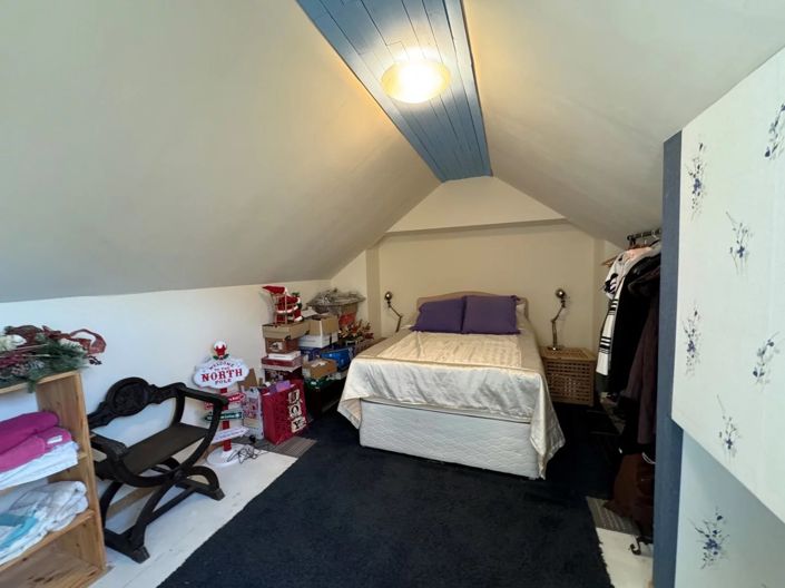 Image No.17-3 Bed House for sale