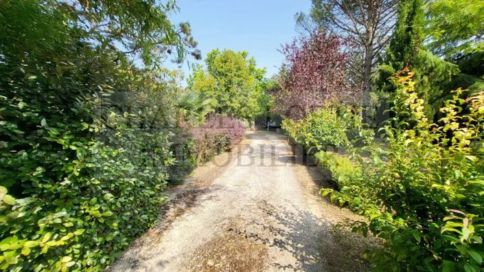 Image No.12-3 Bed House for sale