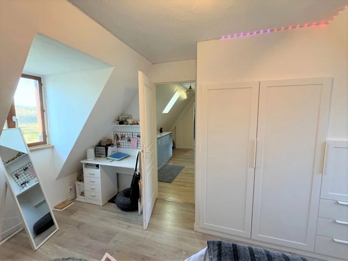 Image No.19-4 Bed House for sale