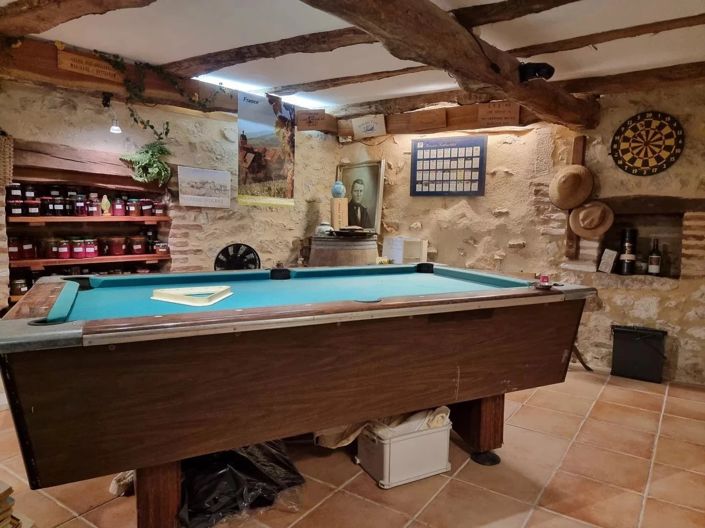 Image No.11-3 Bed House for sale