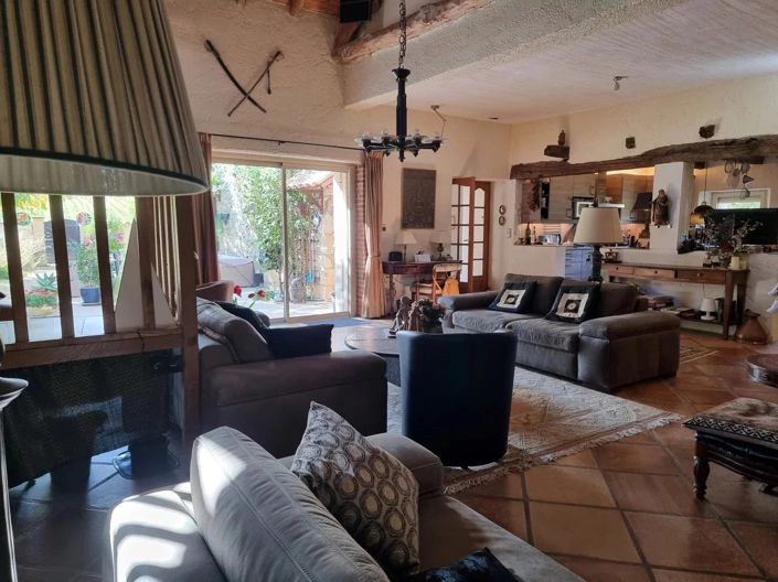 Image No.7-3 Bed House for sale