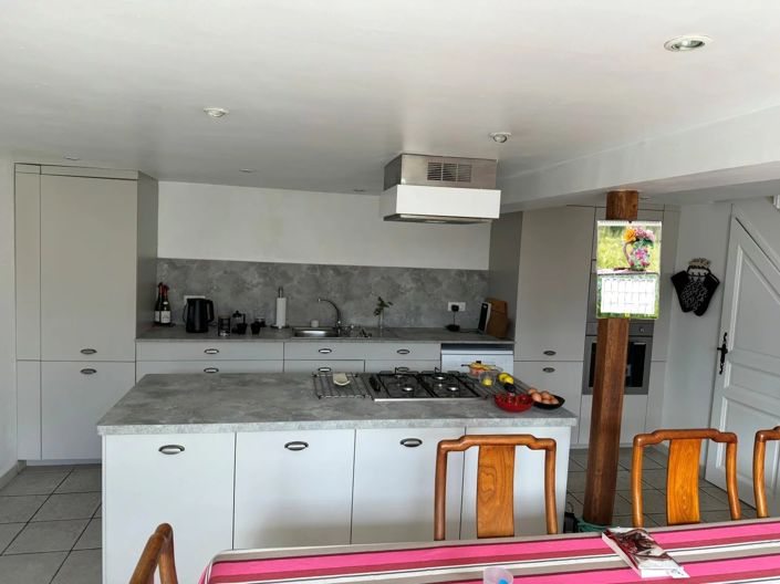 Image No.14-5 Bed House for sale