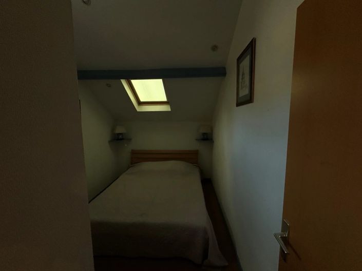 Image No.18-5 Bed House for sale