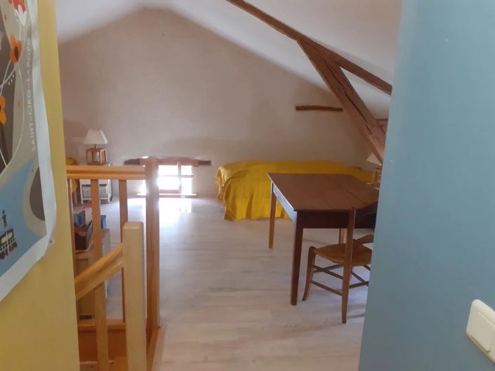 Image No.17-5 Bed House for sale